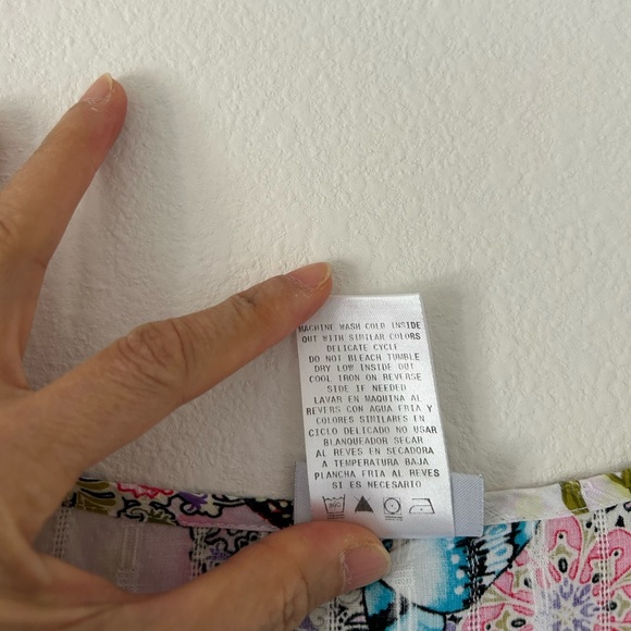 091025 - 100 % Cotton Butterfly Scrub Top - Picture 6 of 6